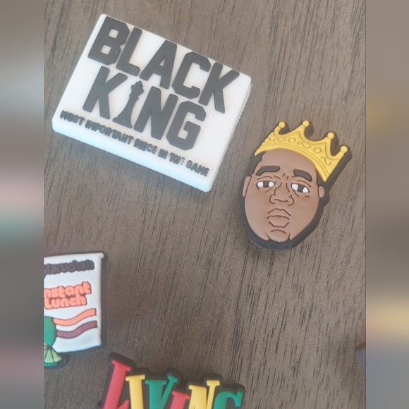 New Urban Shoe Charm Fashion Black Lives Matter Croc Fit Hemp Leaf Pac Biggie - Picture 2 of 4